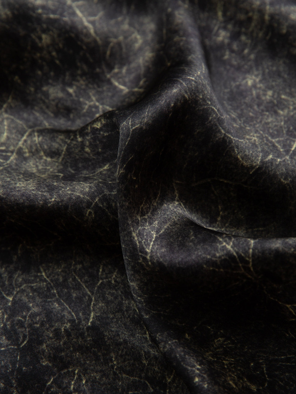 Gilded Vein Xiangyun Silk Camisole