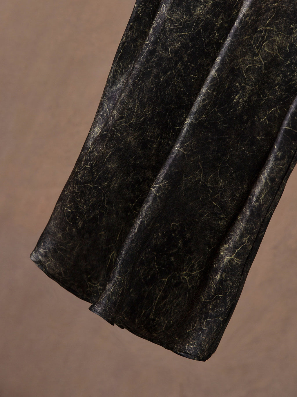 Gilded Vein Xiangyun Silk Camisole